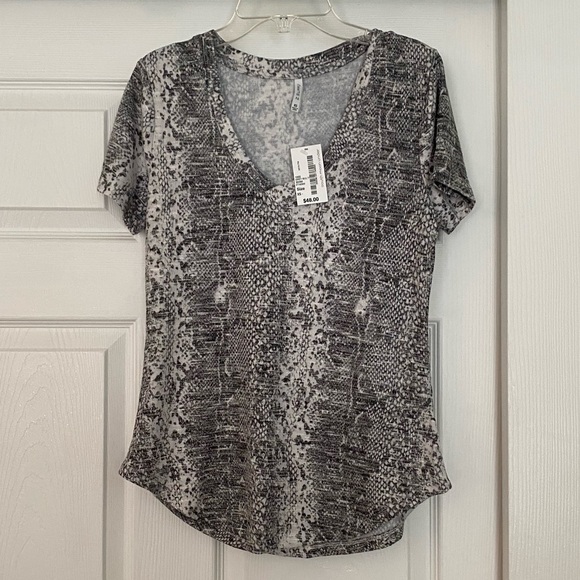 Z Supply Tops - Z Supply South Moon Under Snake Pattern T Shirt